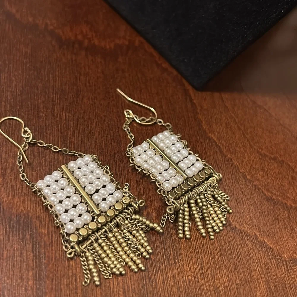Silpada Gold and White Tiered Beaded Earrings - Picture 4 of 7